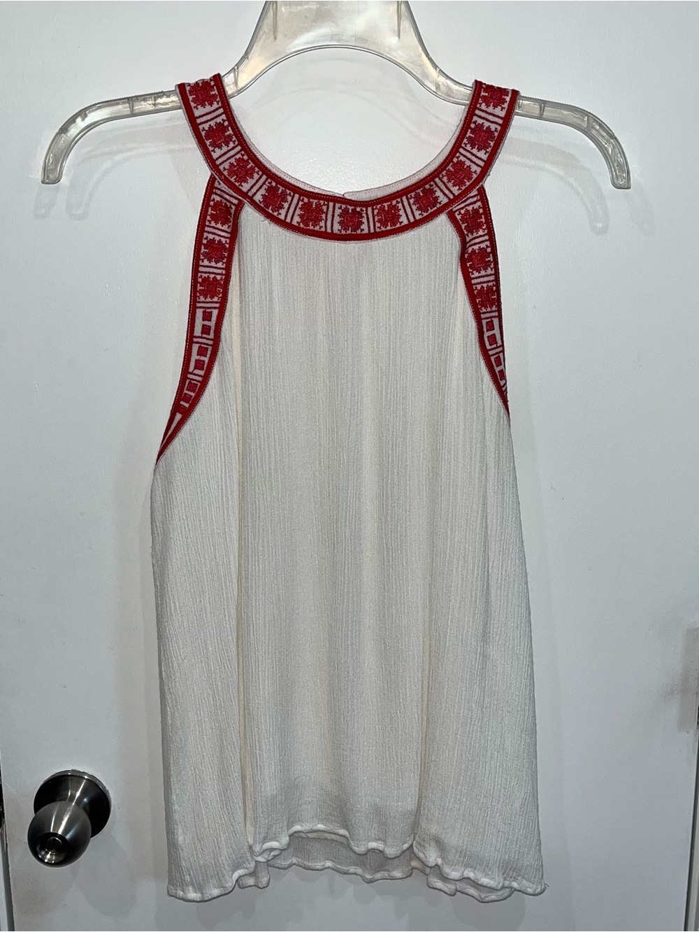 NWOT Skies Are Blue Size Large White Sleeveless Tank with Red Embroidered Trim